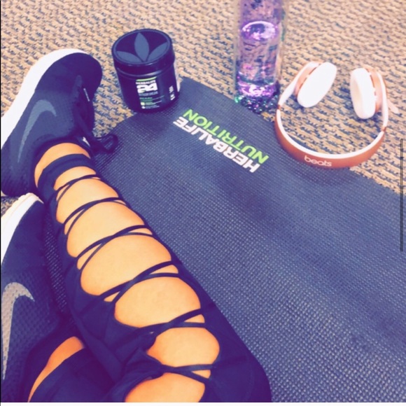 Meet your Posher, Lizet💎🌈🎀 - Picture 15 of 15